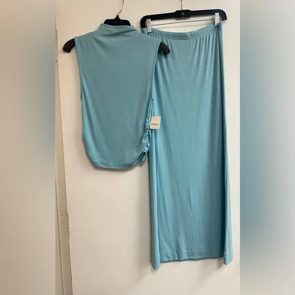 Free People Ellie Set in Splash - Picture 3 of 8